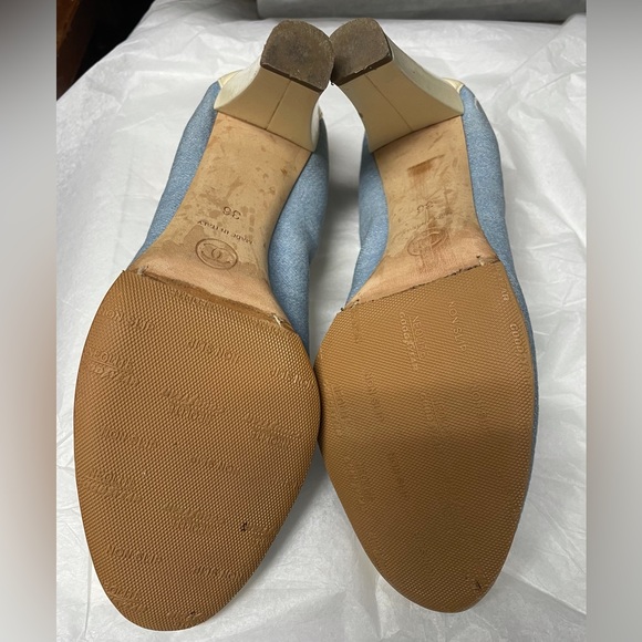 Vintage Chanel Two Tone Pumps - Picture 5 of 8